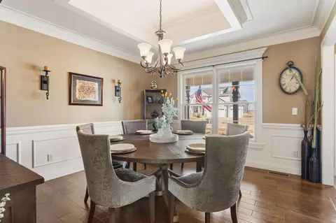 Dining - 1011 Declaration Dr, Savoy, IL 61874 photo 2 of 3
