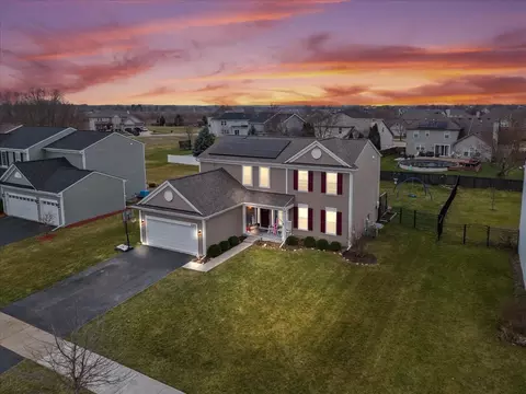 2193 Olive Ln, Yorkville, IL 60560