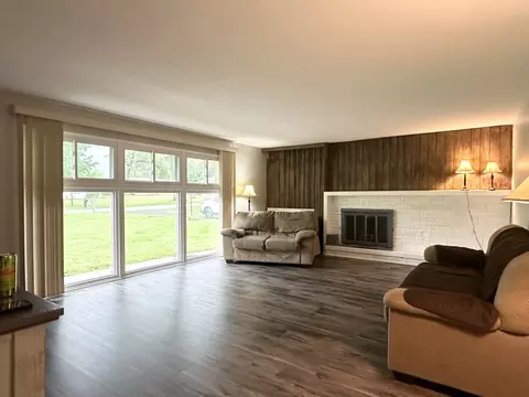Living - 2647 E Riverview Dr, Kankakee, IL 60901 photo 1 of 1