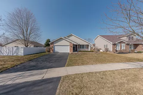 Exterior - 1606 Dove Valley Ln, Beecher, IL 60401 photo 3 of 6