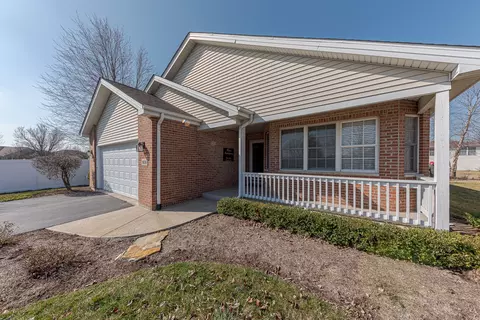 Exterior - 1606 Dove Valley Ln, Beecher, IL 60401 photo 2 of 6