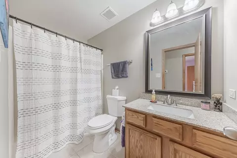 Bath - 1606 Dove Valley Ln, Beecher, IL 60401 photo 2 of 2