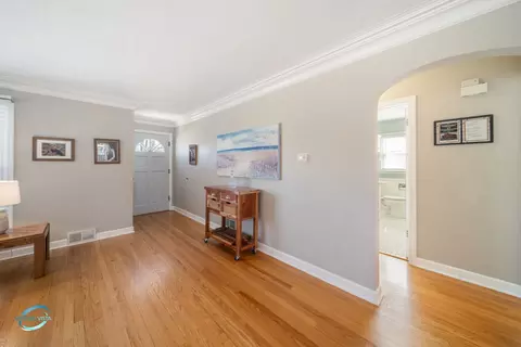 Entry Way - 1310 Irving Ave, Wheaton, IL 60187 photo 2 of 2