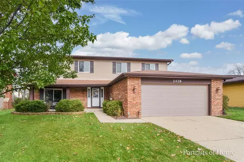 2428 Pheasant St, Woodridge, IL 60517