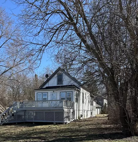 301 N River Rd, Fox River Grove, IL 60021
