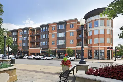 945 Burlington Ave #214, Downers Grove, IL 60515