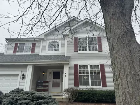 1145 Masters Pkwy, Aurora, IL 60506