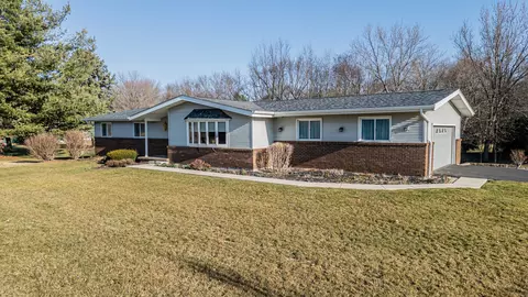 1305 Deerfield Rd, Princeton, IL 61356
