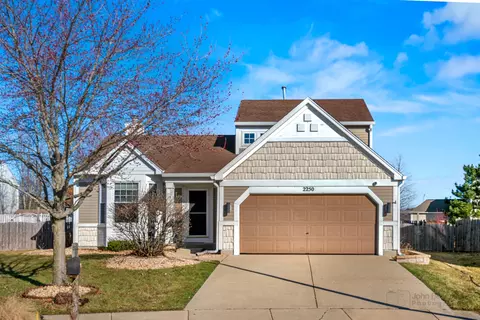 2250 Annandale Ct, Elgin, IL 60123