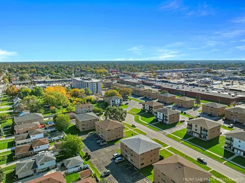 7321 W 85th Pl #1B, Bridgeview, IL 60455 photo 4