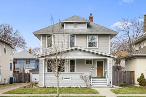 705 S Grove Ave, Oak Park, IL 60304