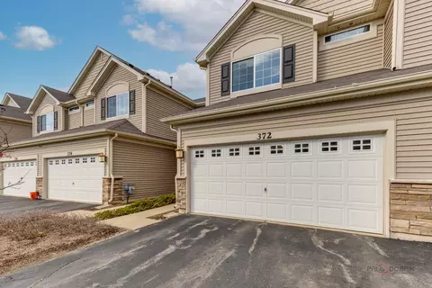 372 S Jade Ln, Round Lake, IL 60073