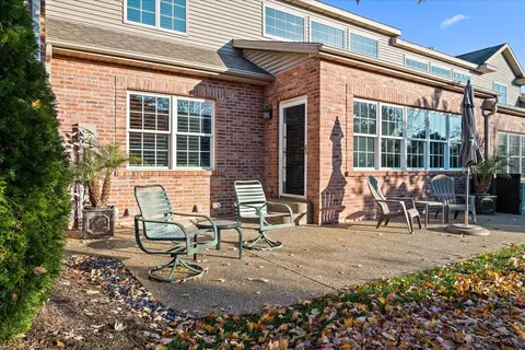 Exterior - 46 Monarch Dr, Bloomington, IL 61704 photo 2 of 5