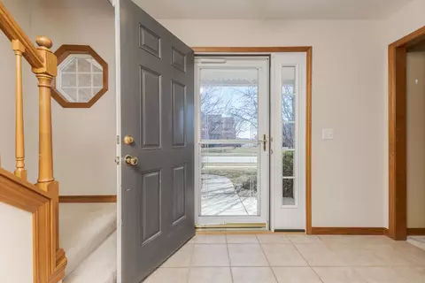 2737 Wharton Way, Normal, IL 61761 photo 2