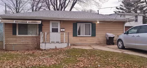 409 5th Ave, Rock Falls, IL 61071