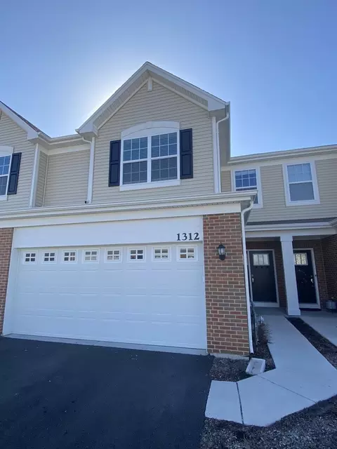 1312 Draper Rd, Mchenry, IL 60050