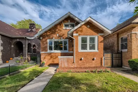 8239 S Kimbark Ave, Chicago, IL 60619