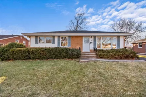 14 S Yale Ave, Arlington Heights, IL 60005