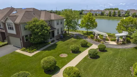 2763 Blakely Ln #2763, Naperville, IL 60540