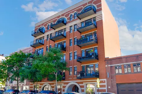 1355 W Washington Blvd #4C, Chicago, IL 60607