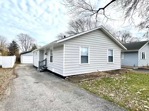 16805 92nd Ave, Orland Hills, IL 60487