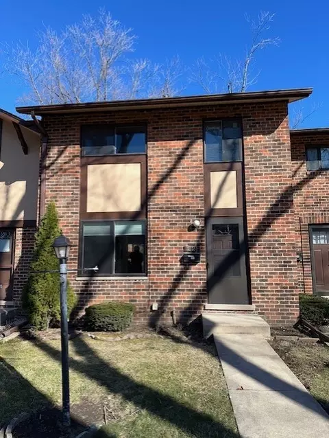1 S161 Dillon Ln, Villa Park, IL 60181
