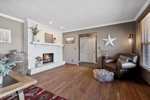 1435 Surrey Ln, Algonquin, IL 60102 photo 4