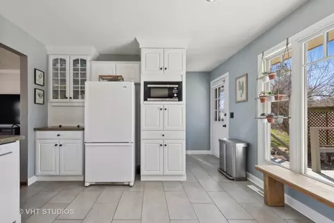 1435 Surrey Ln, Algonquin, IL 60102 photo 11
