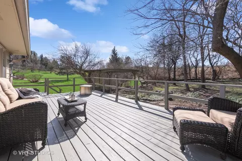 1435 Surrey Ln, Algonquin, IL 60102 photo 28