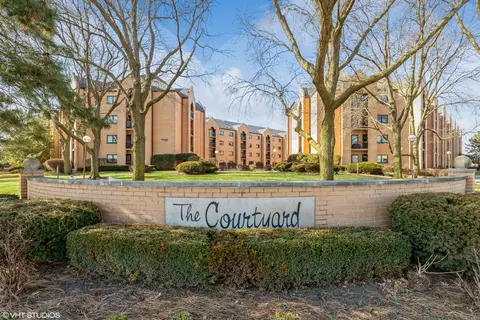 7410 W Lawrence Ave #214, Harwood Heights, IL 60706