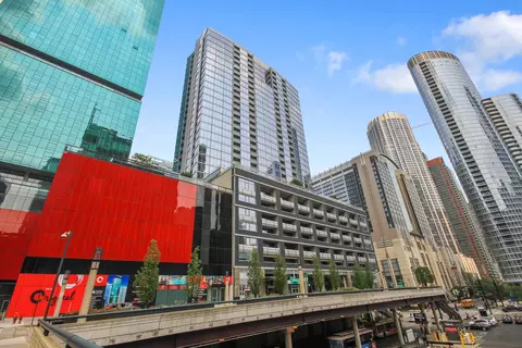 240 E Illinois St #2302, Chicago, IL 60611