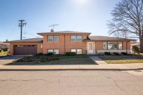 8751 W Leland Ave, Chicago, IL 60656