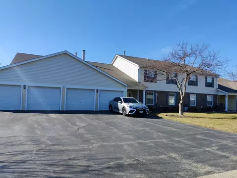363 Willmington Dr #2B, Bartlett, IL 60103