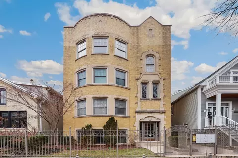 1436 W Henderson St #4, Chicago, IL 60657