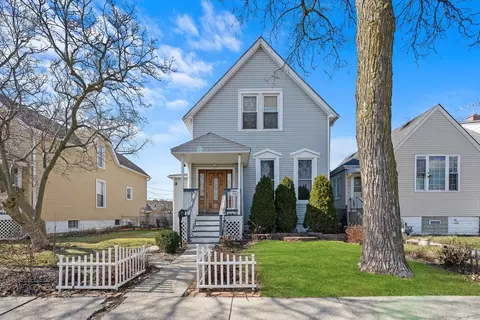 3030 East Ave, Berwyn, IL 60402