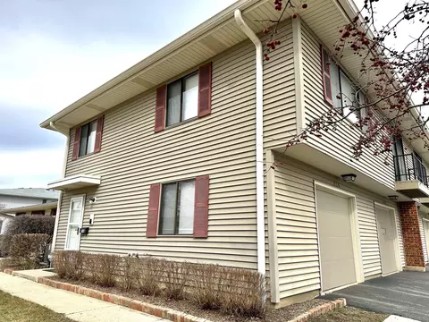 216 Nauset Ln #1343, Schaumburg, IL 60194