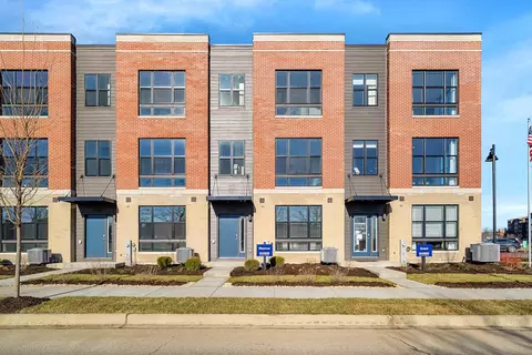 307 Summit Cir, Lombard, IL 60148