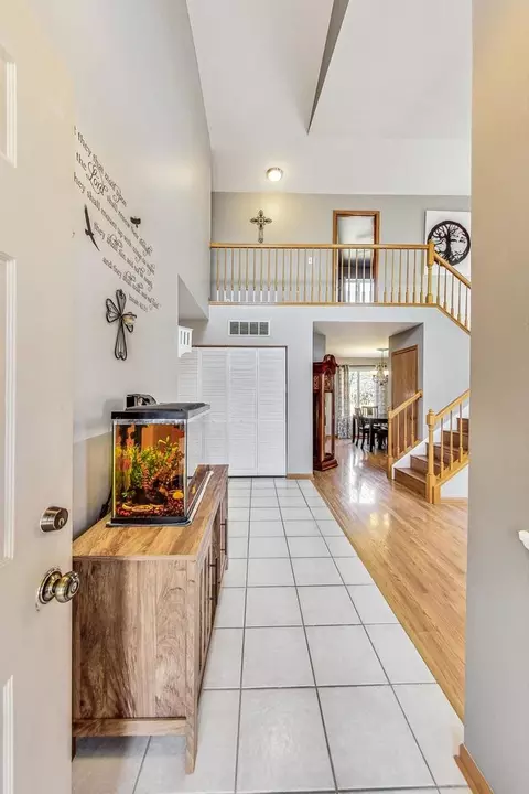Entry Way - 13722 S Kendall Dr, Plainfield, IL 60544 photo 3 of 3