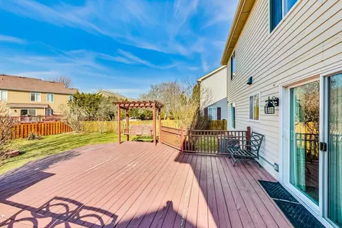 Exterior - 13722 S Kendall Dr, Plainfield, IL 60544 photo 4 of 10