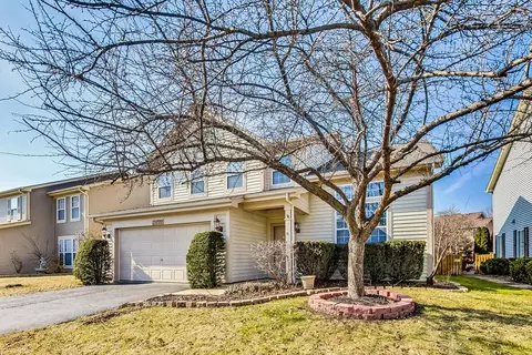 Exterior - 13722 S Kendall Dr, Plainfield, IL 60544 photo 2 of 10