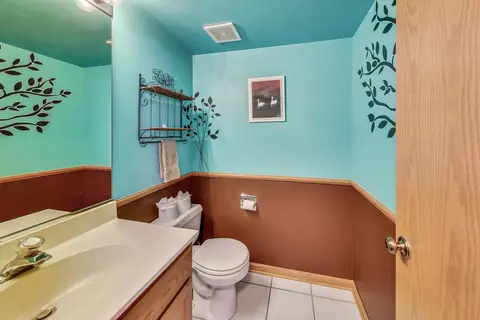 Bath - 13722 S Kendall Dr, Plainfield, IL 60544 photo 1 of 3