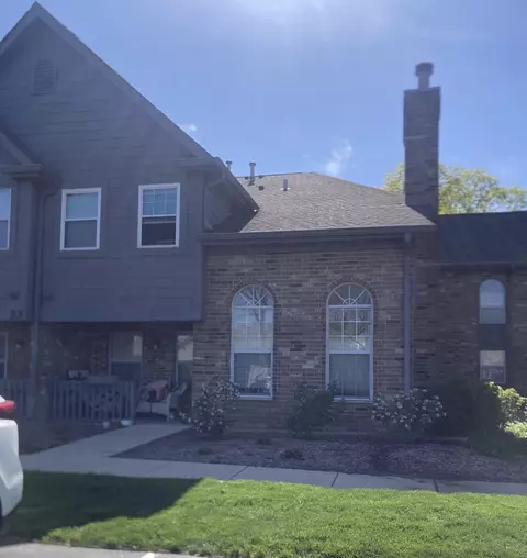 23 Foxcroft Rd #119, Naperville, IL 60565