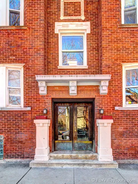 4654 N Leavitt St #2S, Chicago, IL 60625