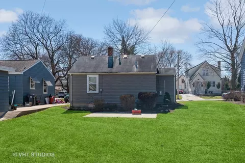 688 Slade Ave, Elgin, IL 60120 photo 7
