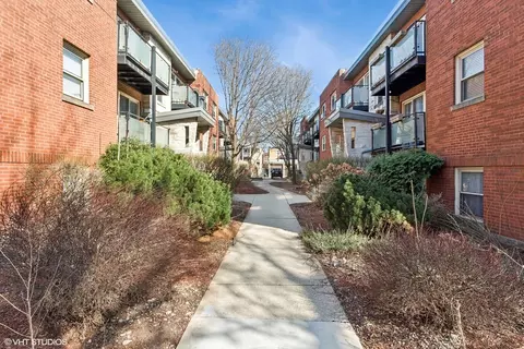 7533 N Damen Ave #Q2, Chicago, IL 60645