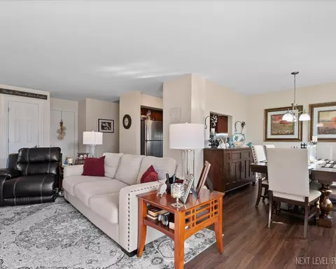 11 Foxcroft Rd #235, Naperville, IL 60565 photo 2
