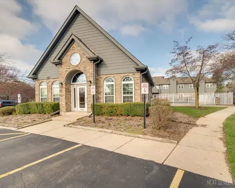 11 Foxcroft Rd #235, Naperville, IL 60565 photo 17