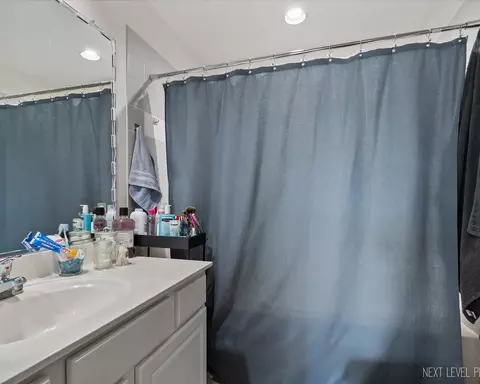 11 Foxcroft Rd #235, Naperville, IL 60565 photo 11