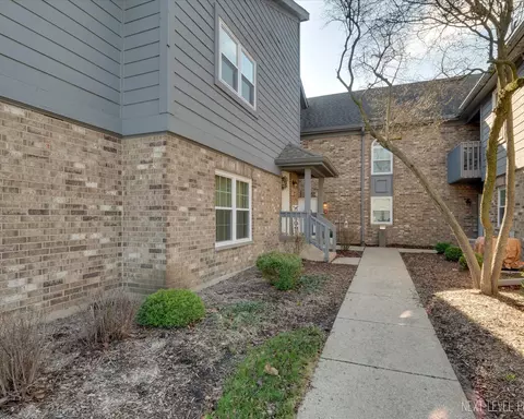 11 Foxcroft Rd #235, Naperville, IL 60565 photo 16