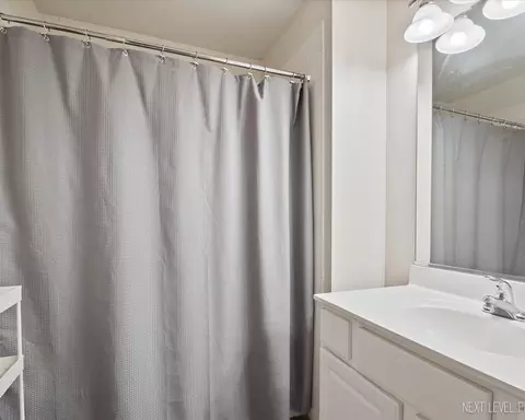 11 Foxcroft Rd #235, Naperville, IL 60565 photo 13